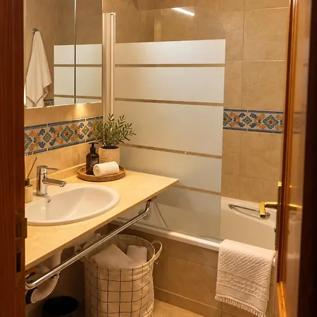 Mango - Hc Collection Jardin Privado Y Piscina En Appartement